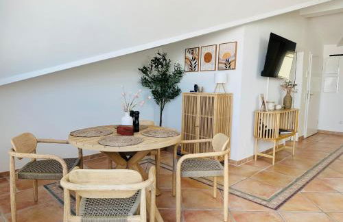 HAFENROMANTIK - Wohnen mit Charme im Herzen von Neustadt mit Blick auf das Binnenwasser - Foto 1