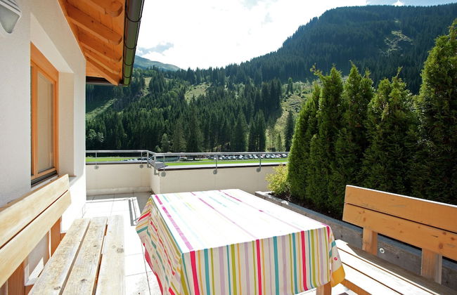Chalet in Saalbach Near Ski Lift - Foto 10