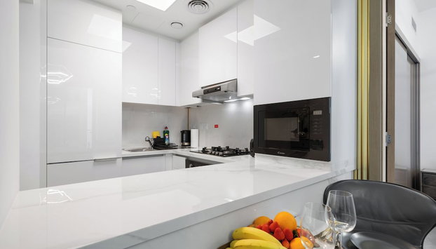 Waves - Cityscape Balcony Views and Cozy Comfort in Dubai - Foto 5, Cocina privada