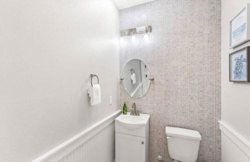 Family Friendly 3-Bedroom Coastal Escape - Foto 7