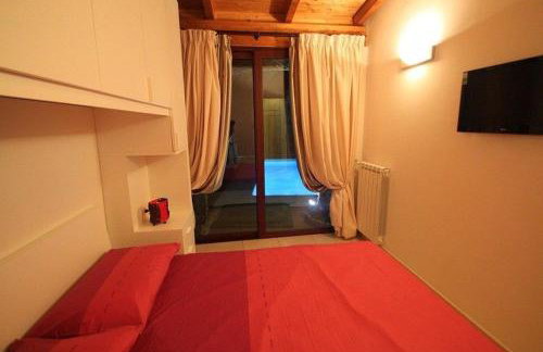 VILLA GILDA CON DEPANDACE PISCINA e GIARDINO - Photo 2