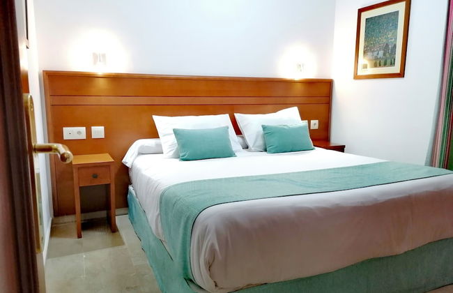 CN-340 Suites - Photo 16