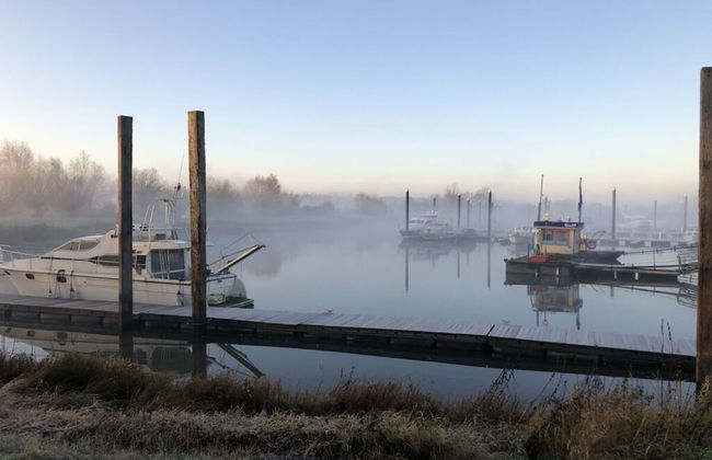 Holiday Home With Motorboat - Photo 25