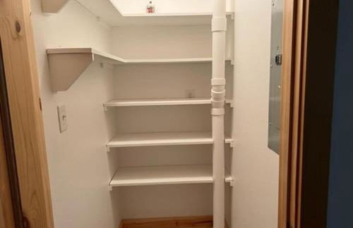 Spacious Modern Home with Game Room - Foto 31