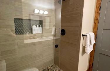 Newly Renovated Ski In Ski Out 2BR Condo - Foto 21