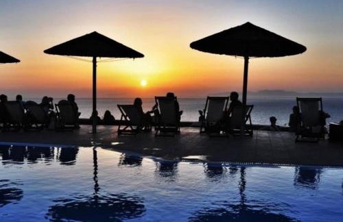 Lioyerma Windmill Villa With Outdoor Hot Tub - Photo 32