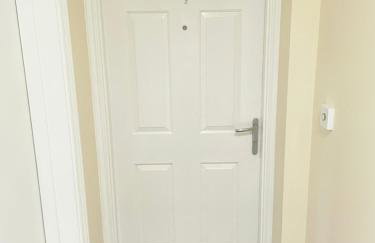 Fleetwood - 3 bedroom apartment, fab 4 contractors - Foto 6