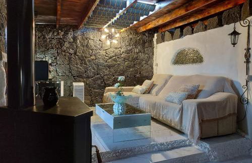 ALOELUX VILLA ! - Private Villa with Jacuzzi, cinema ,massage ,wonderful view, art desing villa - Photo 10