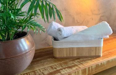 Suíte frente mar com cozinha e quintal pés na areia - Foto 30