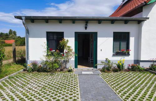 Modernes Ferienhaus mit 4 separaten Appartements, je mit vollausgestatteter Küchenzeile und eigenem Bad, 2 Gehminuten zum Badesee, Garten, Grillplatz, Kinderspielbereich, Hunde sind willkommen - Foto 39