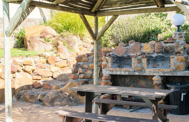 Compact Camps Bay Holiday Apartment With Private Pool Sea Escape - Foto 19