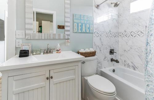 Serenity found King Bed Near Beach Three Little Birds - Foto 12