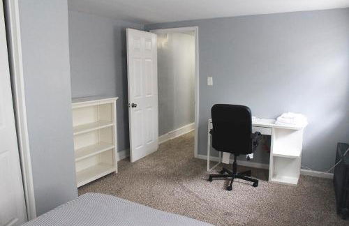 Clover 2900 - Apartment and Rooms with Private Bathroom near Washington Ave South Philly - Foto 8