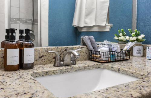 DFW Mid-Cities Oasis with Pool, Hot Tub and Fire Pit - Photo 26