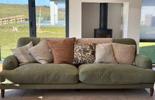 Still Waters - Luxury Lakeside Retreat with Hot Tub - Photo 63