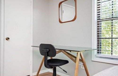 Vibrant Family Retreat~Sleeps 8~2 Kings~ Game Room - Foto 26