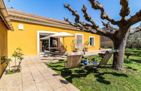 2 Bedroom Amazing Home In Noves - Foto 9