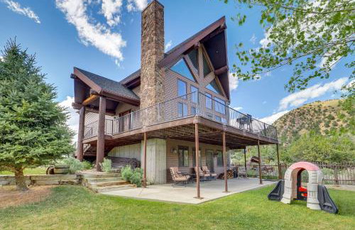 Rustic Sterling Cabin Walk to Palisade Lake! - Foto 1