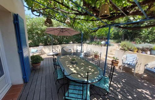 Bormes les Mimosas, Hameau de Cabasson, à 400m de la mer et du fort de Bregançon, Villa classée 3 étoiles, de 2 à 8 personnes - Foto 6