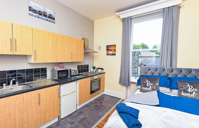 The Elm Wood Apartments - Photo 14