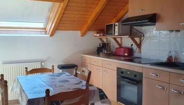 Appartement proche du lac ,piscine ouverte de mars a octobre - Foto 4