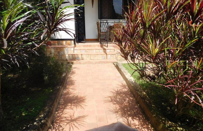 Remarkable 2-bed Cottage Along Gayaza Road - Foto 19