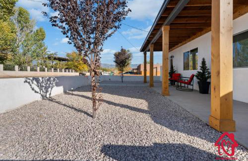 ValleyVibe: Modern Comfort in North Valley - an Irvie Home - Foto 34