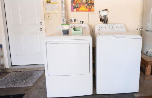 Beach Home in Quiet Neighborhood 5 minutes from the Pier - Foto 64