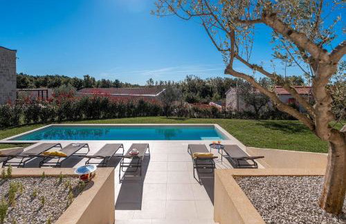 Mediterrane Steinvilla mit Privatpool, toller Aussicht, starkem WiFi, BBQ - Foto 31