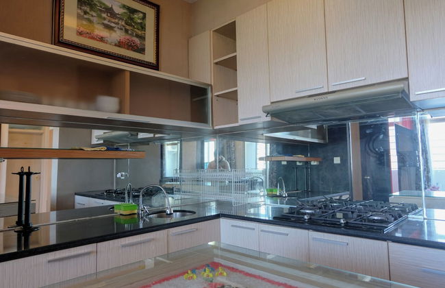 Spacious and Combine 3Br At The Edge Bandung Apartment - Foto 13