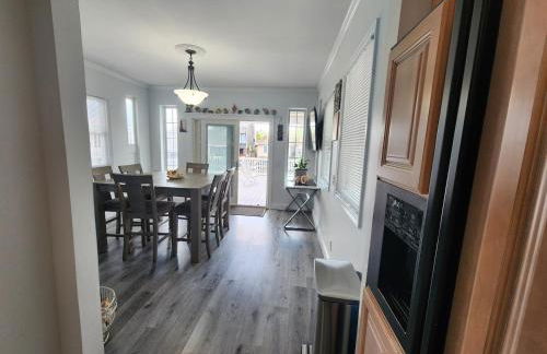 Lower Chelsea Lookout- On Water by Beach & Boards! - Foto 34