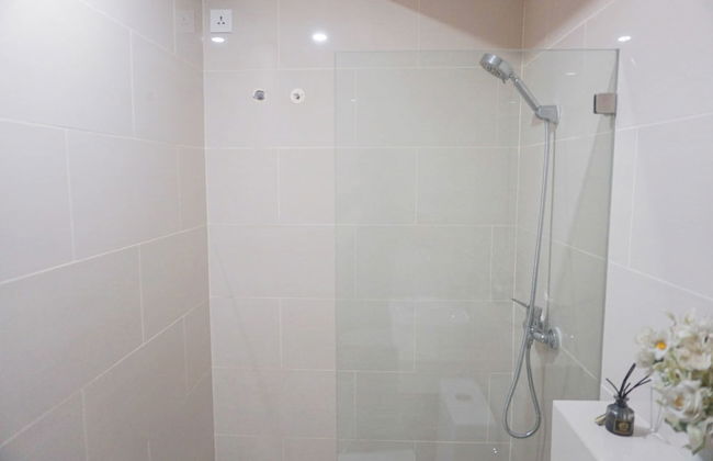 Full Furnished And Homey Studio At Daan Mogot City Apartment - Foto 15