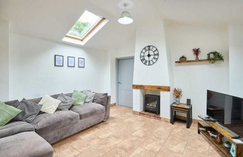 Host & Stay - Kestrel Cottage - Photo 1