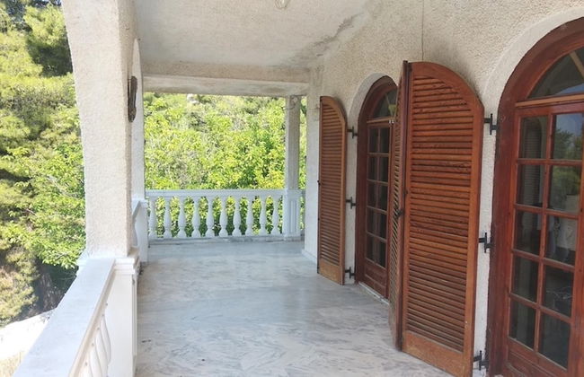 Enjoy Seclusion at Peaceful Mountain Apartment - Foto 6