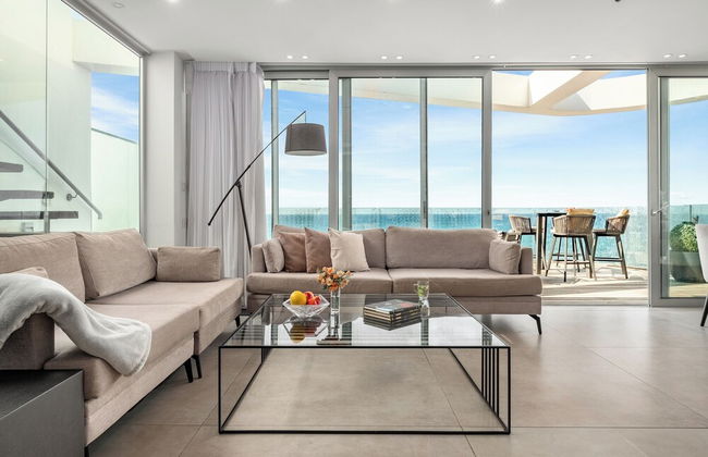 Rooftop Jacuzzi Penthouse by Sea N' Rent - Foto 13