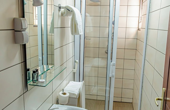 G&G Residency - Photo 45