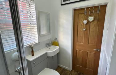 Superb Guest Suite in Caldicot with Parking - Foto 18