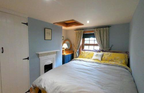 Rose Cottage, 2 Bedroom Cottage with character, near Southwold - Photo 6