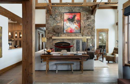 Private Hot Tub, Theater Room, Valet Parking and Ski & Boot Storage at Ritz Carlton - Foto 9