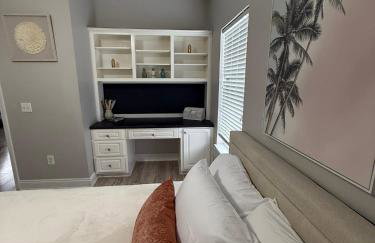 Beach Days, Nightlife Nights, East End of PCB - Foto 19