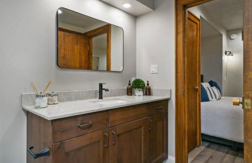 #1Condo Glacier Resort Pool Golf HotTub Sauna Gym - Foto 14