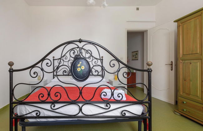 Villa Scarnera - Photo 1