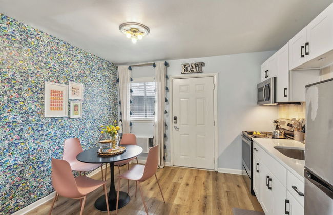 Trendy Studio for 4 w/ Community Pool! - Photo 6