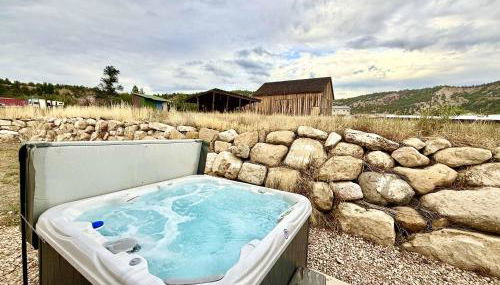 Updated townhouse just minutes from Zion with hot tub - Foto 5