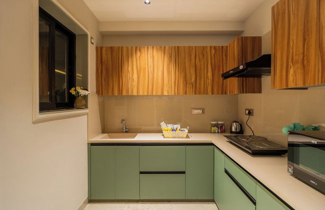 ELIVAAS Kamerios Brisa 1BHK with Jacuzzi - Photo 14