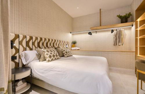 Snob Suite - Photo 29