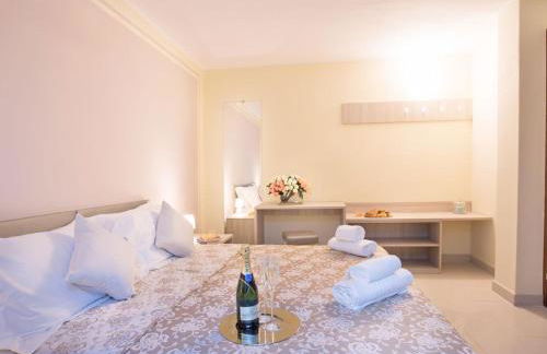 Ossuccio Grande C home with pool sleeps 12 by Italian Apartments - Foto 65