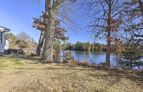 Retro Rhinelander Lake Retreat with Fire Pit! - Foto 30
