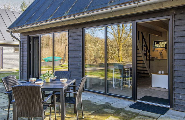 5 Star Holiday Home in Hovborg - Foto 1