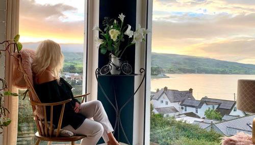 3 Bed Cottage - Sleeps 6 - Pets - Garden - Parking - Foto 3